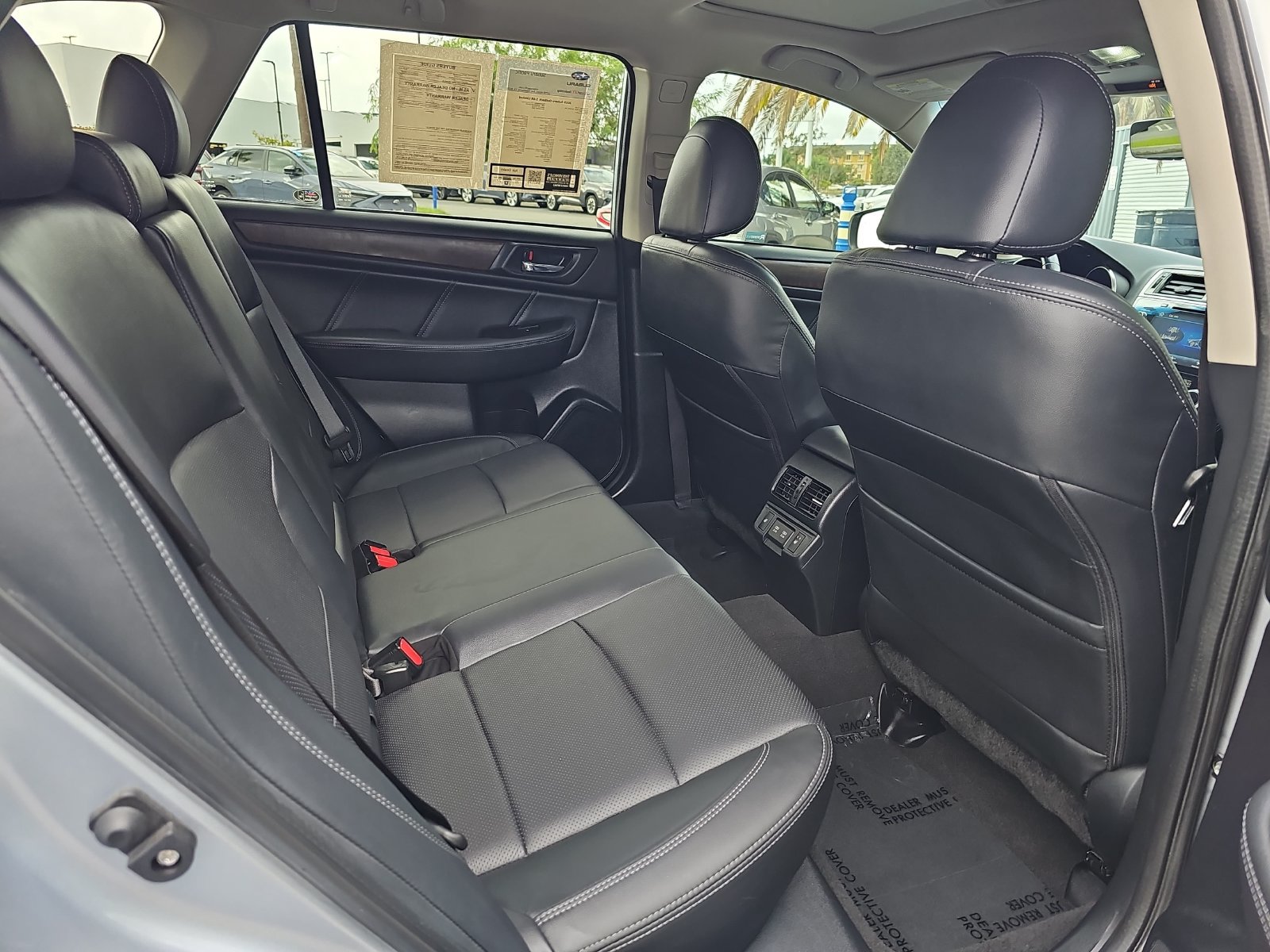 Used 2019 Subaru Outback 3.6R Limited AWD/4WD image 11
