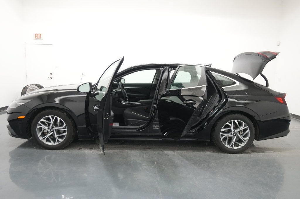 Used 2023 Hyundai Sonata SEL w/ Convenience Package FWD image 25