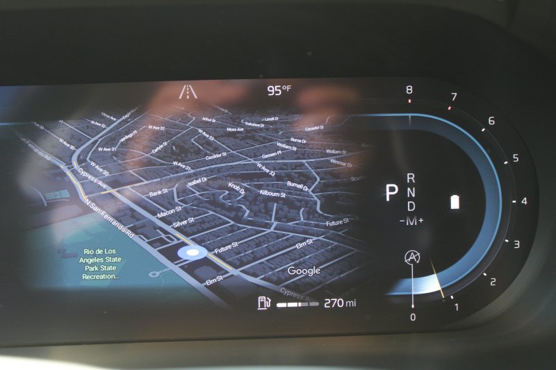 Used 2022 Volvo XC60 B5 Momentum FWD image 19