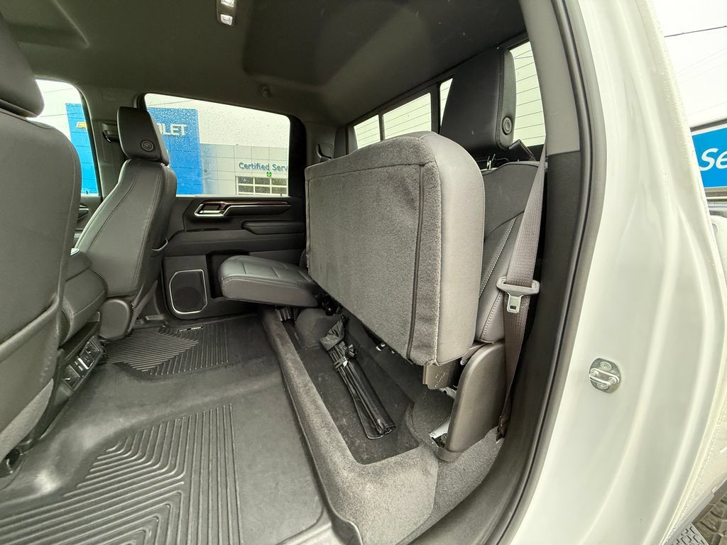 Certified 2024 Chevrolet Silverado 3500 LT w/ All Star Edition AWD/4WD image 31