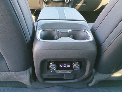 New 2026 Chevrolet Traverse RS image 27