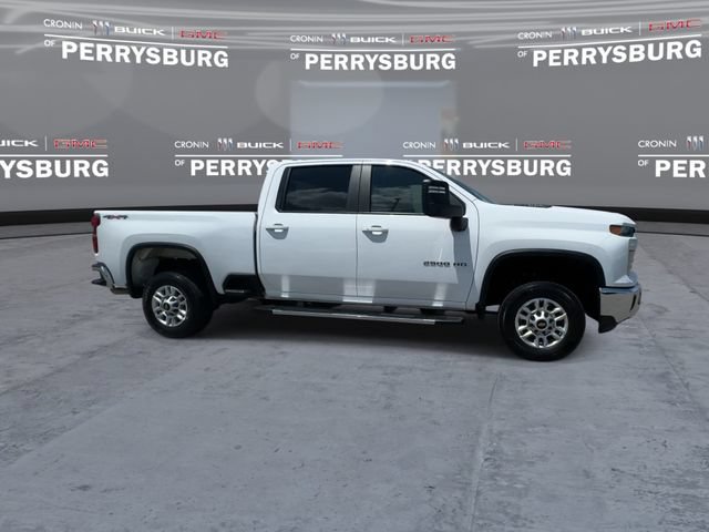 Used 2025 Chevrolet Silverado 2500 LT w/ Convenience Package AWD/4WD image 9