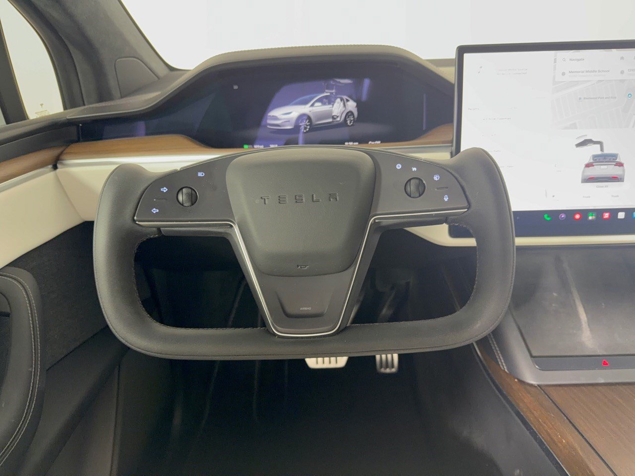 Used 2023 Tesla Model X AWD/4WD image 10