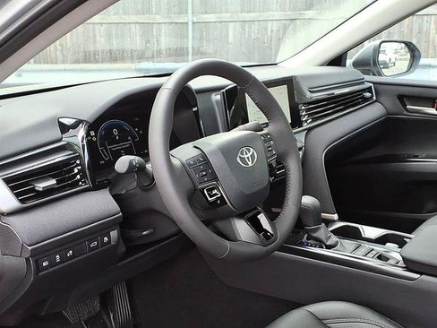 Used 2026 Toyota Camry LE w/ Convenience Package AWD/4WD image 19