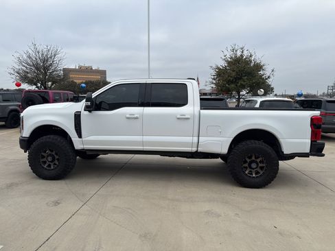 Used 2024 Ford F250 King Ranch w/ FX4 Off-Road Package image 3