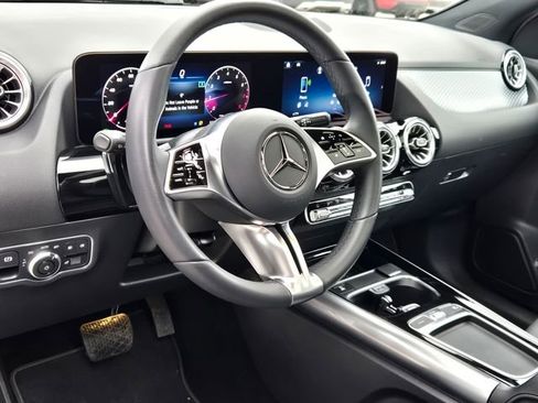 Certified 2025 Mercedes-Benz GLA 250 4MATIC image 20