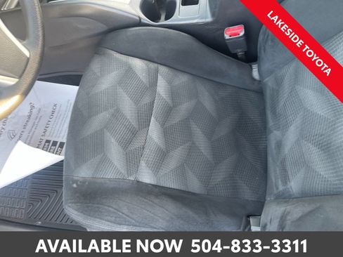 Used 2016 Nissan Rogue SV image 29