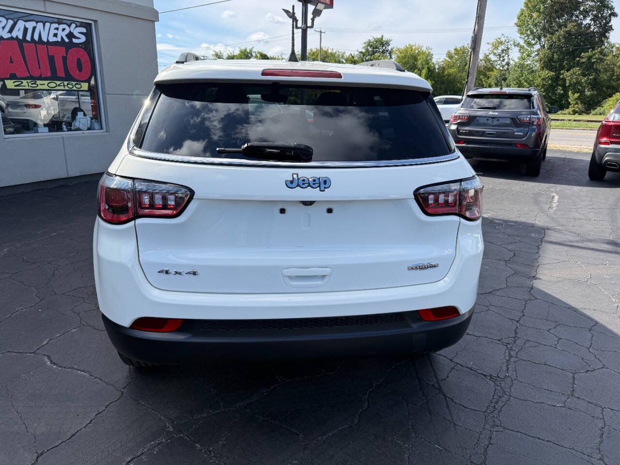 Used 2019 Jeep Compass Latitude w/ Cold Weather Group AWD/4WD image 5