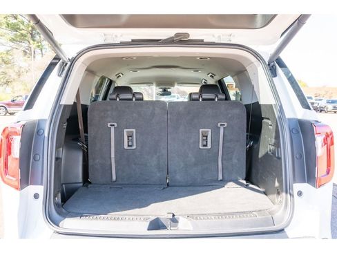 Used 2023 GMC Acadia SLT image 14