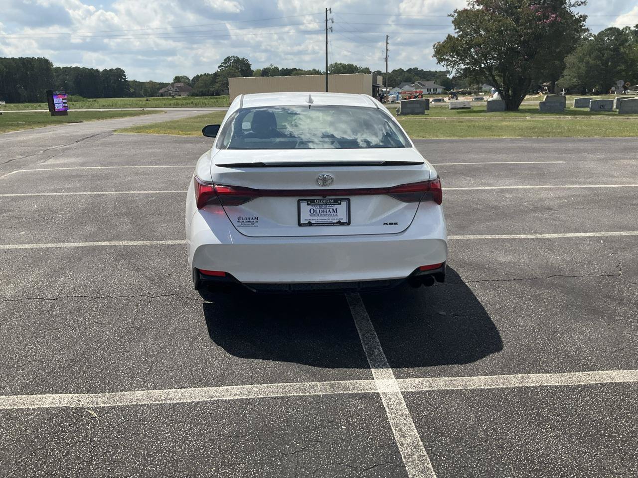 Used 2019 Toyota Avalon XSE w/ Carpet Mat Package FWD image 9