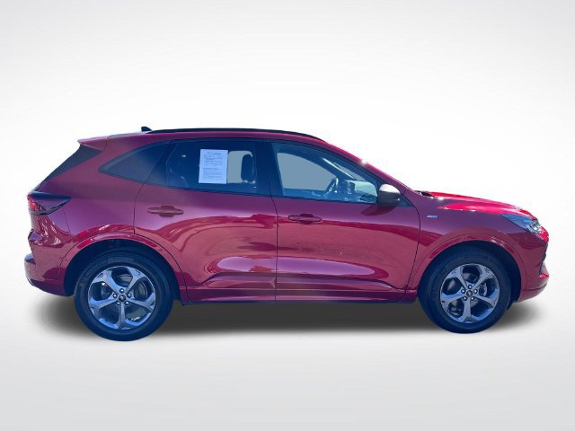 Used 2024 Ford Escape ST-Line w/ Tech Pack #1 AWD/4WD image 7