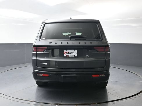 Used 2024 Jeep Wagoneer Series II AWD/4WD image 13