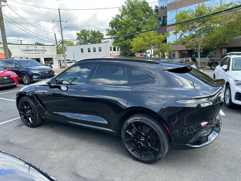 Used 2021 Aston Martin DBX AWD/4WD image 7