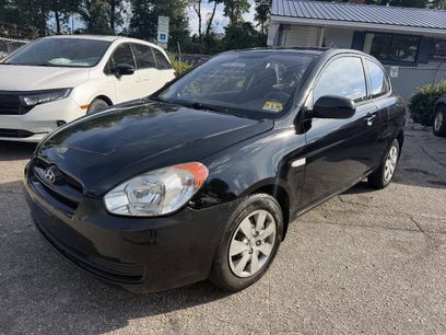 Used 2010 Hyundai Accent GS w/ Premium Pkg 3