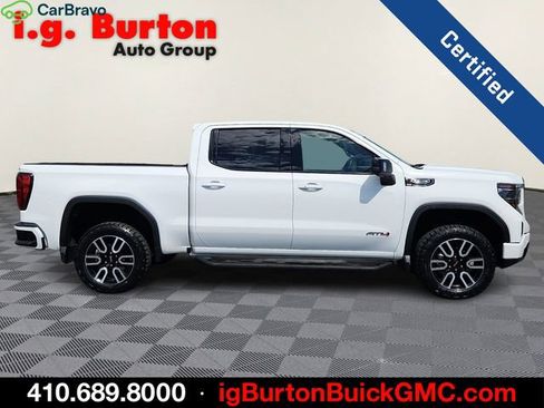 Certified 2022 GMC Sierra 1500 AT4 w/ AT4 Premium Package AWD/4WD image 7