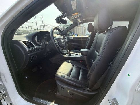 Used 2020 Jeep Grand Cherokee Limited AWD/4WD image 10