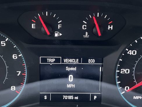 Used 2019 Chevrolet Malibu LT FWD image 16