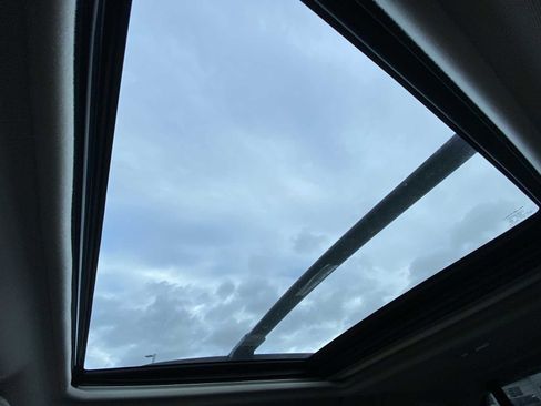 Used 2023 Subaru Forester Premium image 26