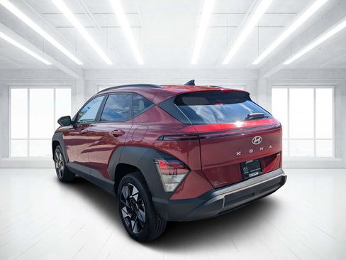 Used 2025 Hyundai Kona SEL AWD/4WD image 5