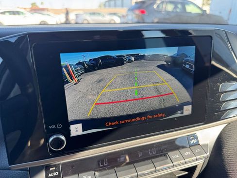 Used 2025 Toyota Camry LE image 17