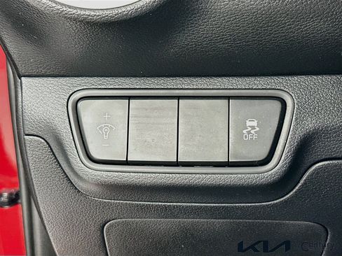 Certified 2023 Kia Forte LXS FWD image 10