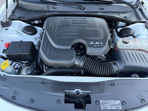 Used 2023 Dodge Charger SXT w/ Blacktop Package image 19