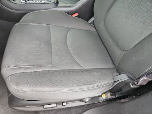 Used 2015 GMC Acadia SLE FWD image 9