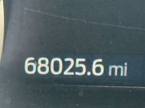 Used 2023 Ford Expedition XLT image 8