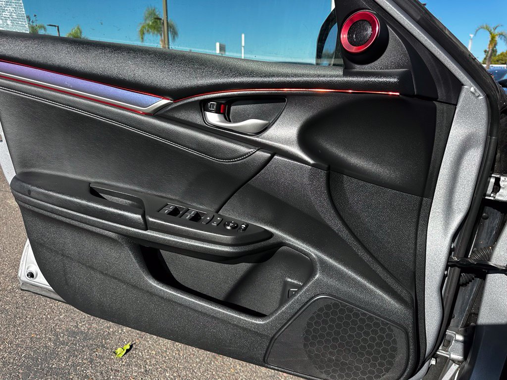 Used 2018 Honda Civic EX-L image 24
