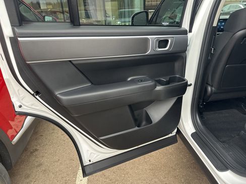 Used 2025 Hyundai Santa Fe SE image 22