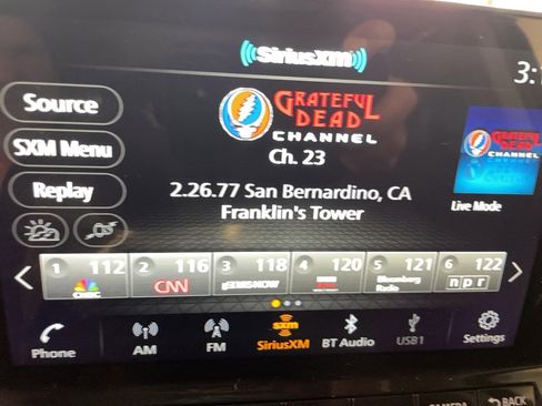 Used 2025 Nissan Pathfinder Platinum AWD/4WD image 12