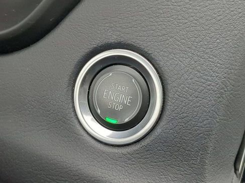 Used 2021 Cadillac XT4 Sport image 29