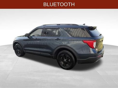 Used 2022 Ford Explorer XLT w/ Equipment Group 202A AWD/4WD image 4