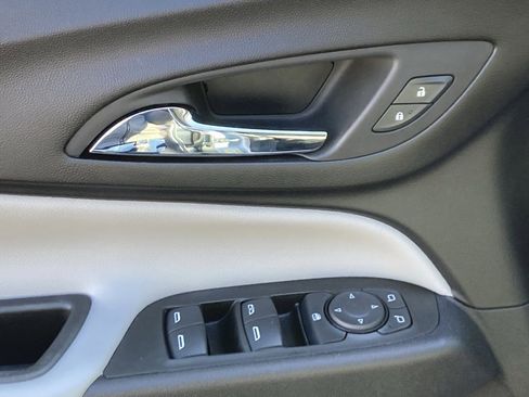 Used 2022 Chevrolet Equinox LT image 20