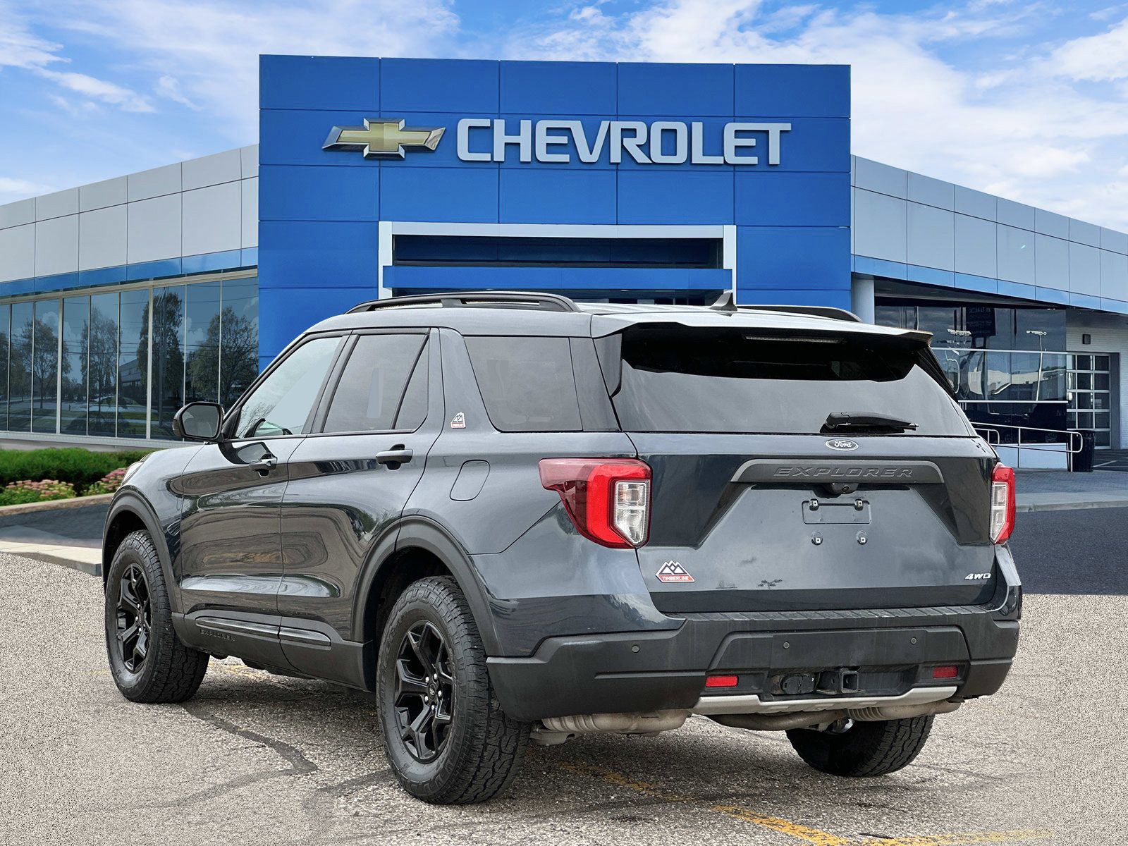 Used 2023 Ford Explorer Timberline w/ Timberline Technology Package AWD/4WD image 3