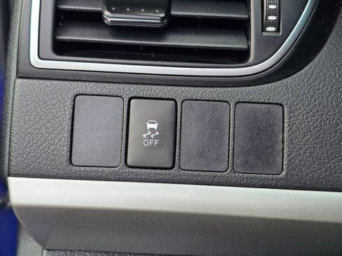 Used 2015 Toyota Camry SE image 28