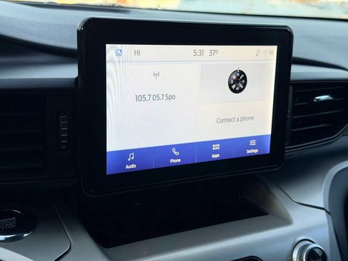 Used 2022 Ford Explorer XLT image 28