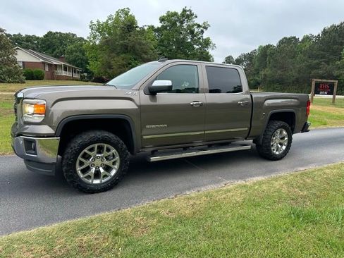 Used 2015 GMC Sierra 1500 SLT w/ SLT Crew Cab Value Package AWD/4WD image 4