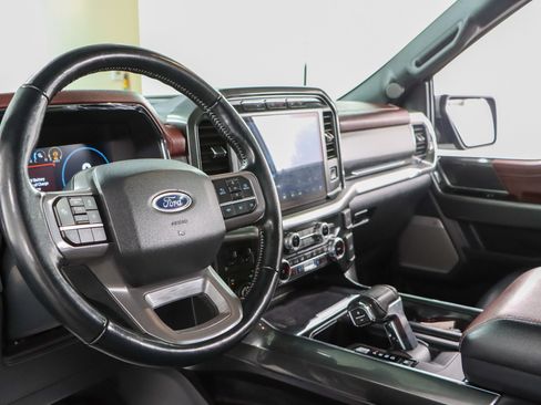 Used 2022 Ford F150 Lariat w/ Equipment Group 502A High AWD/4WD image 25