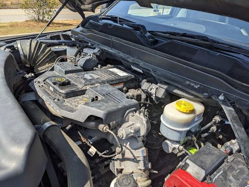 Used 2024 RAM 2500 Big Horn AWD/4WD image 49