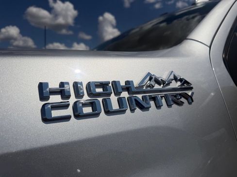 Used 2022 Chevrolet Silverado 3500 High Country AWD/4WD image 14
