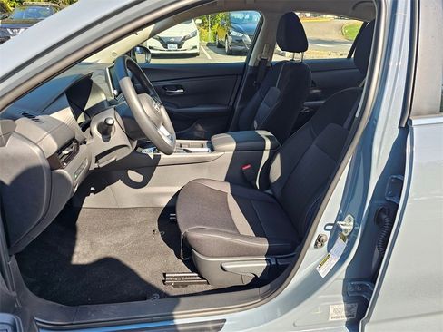 New 2025 Nissan Sentra SV image 18