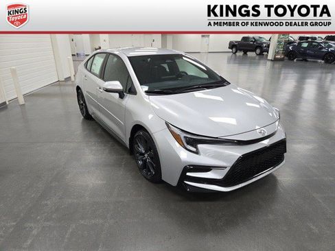 New 2026 Toyota Corolla SE image 1