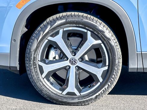 New 2026 Volkswagen Tiguan SE image 23