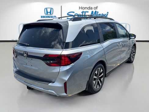 New 2026 Honda Odyssey EX-L image 7