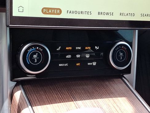Certified 2023 Land Rover Range Rover Autobiography AWD/4WD image 25