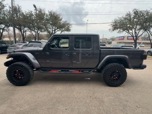 Used 2025 Jeep Gladiator Rubicon w/ Convenience Group image 5