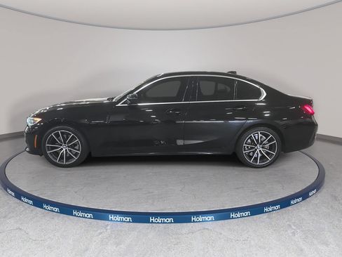 Used 2022 BMW 330i Sedan w/ Driving Assistance Package RWD image 9