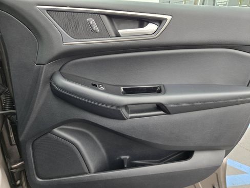 Used 2019 Ford Edge SEL w/ Equipment Group 201A FWD image 32