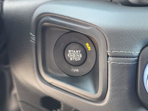 Used 2024 Jeep Wrangler Unlimited Sahara image 30